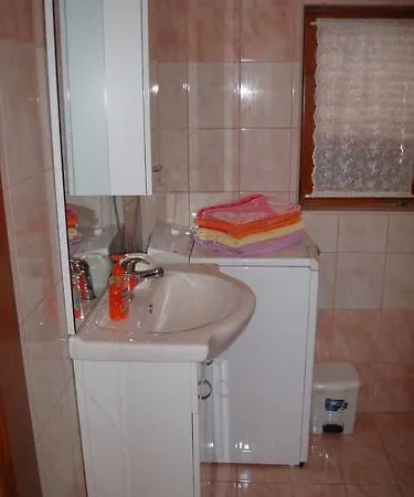 In Pula 17 Apartment *