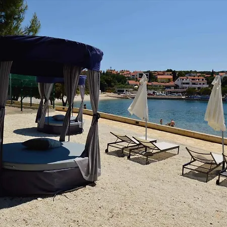 In Pula/istrien 17325 Apartment *